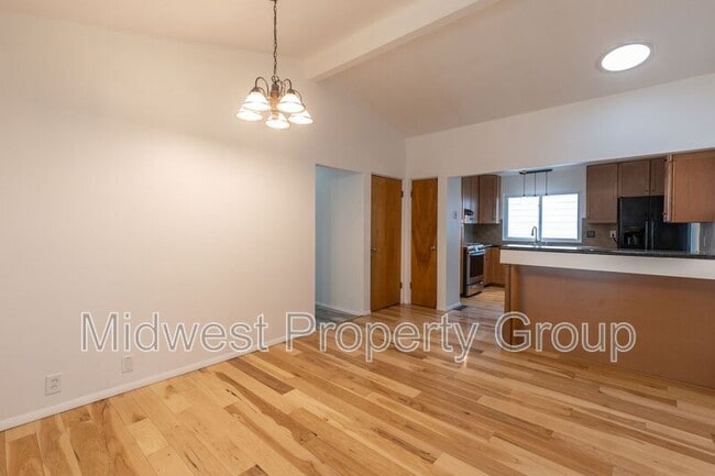 Building Photo - 3110 N Waterford Dr