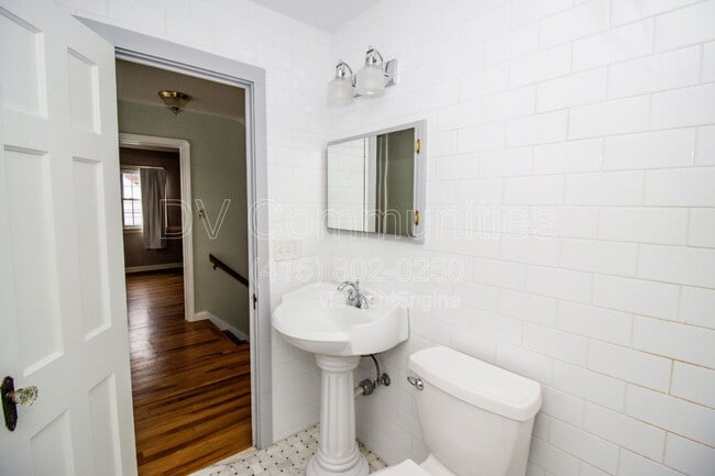 Building Photo - 20040 Bonnie Bank Blvd