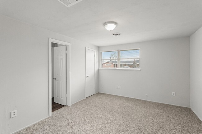 Building Photo - 414 Grantham Rd