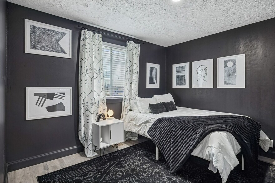 Building Photo - 501B Meridian St