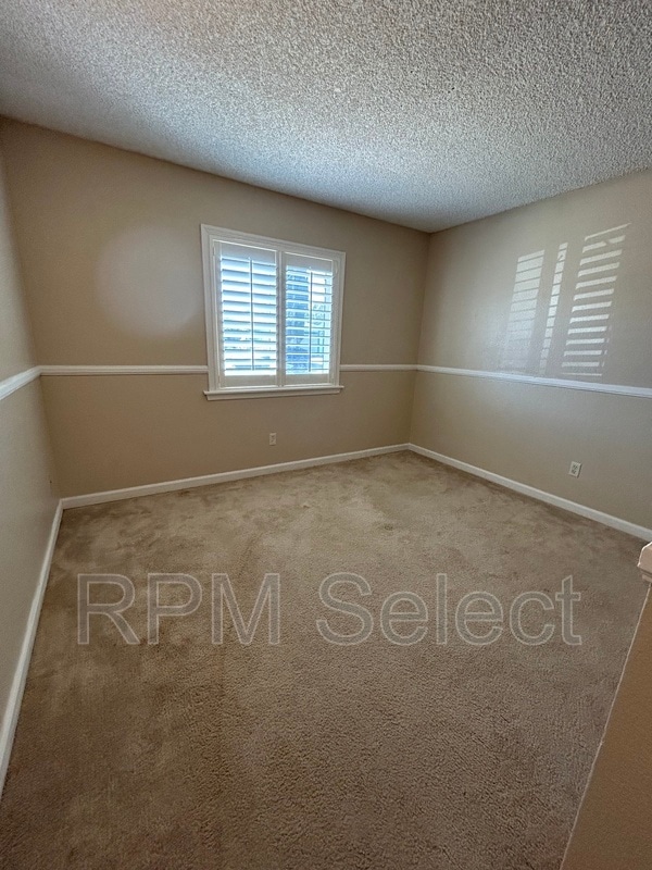 Building Photo - 825 Osprey Way