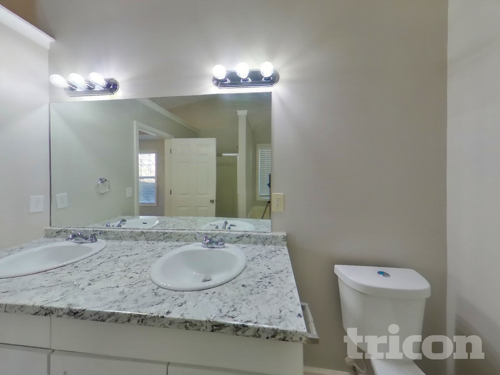 Building Photo - 2570 Harbins Mill Dr