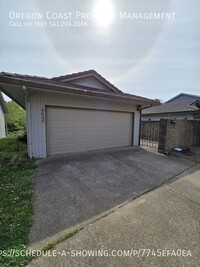 Building Photo - 2bed/2.5bath home w/bonus space