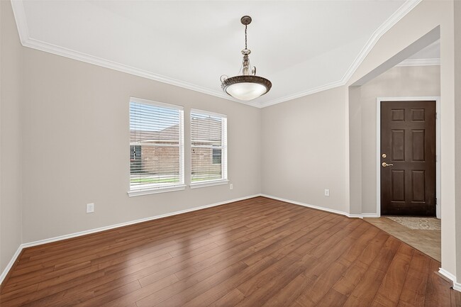 Building Photo - 1646 Martin Lake Dr