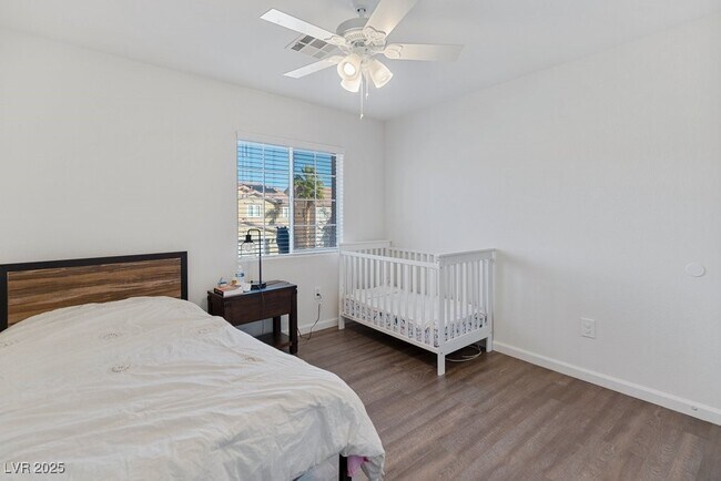 Building Photo - 6717 Yellowhammer Pl