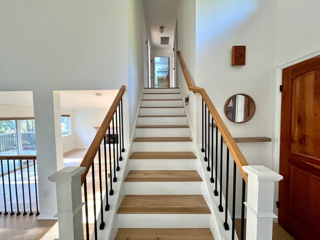 Building Photo - 20915 NE 17th St