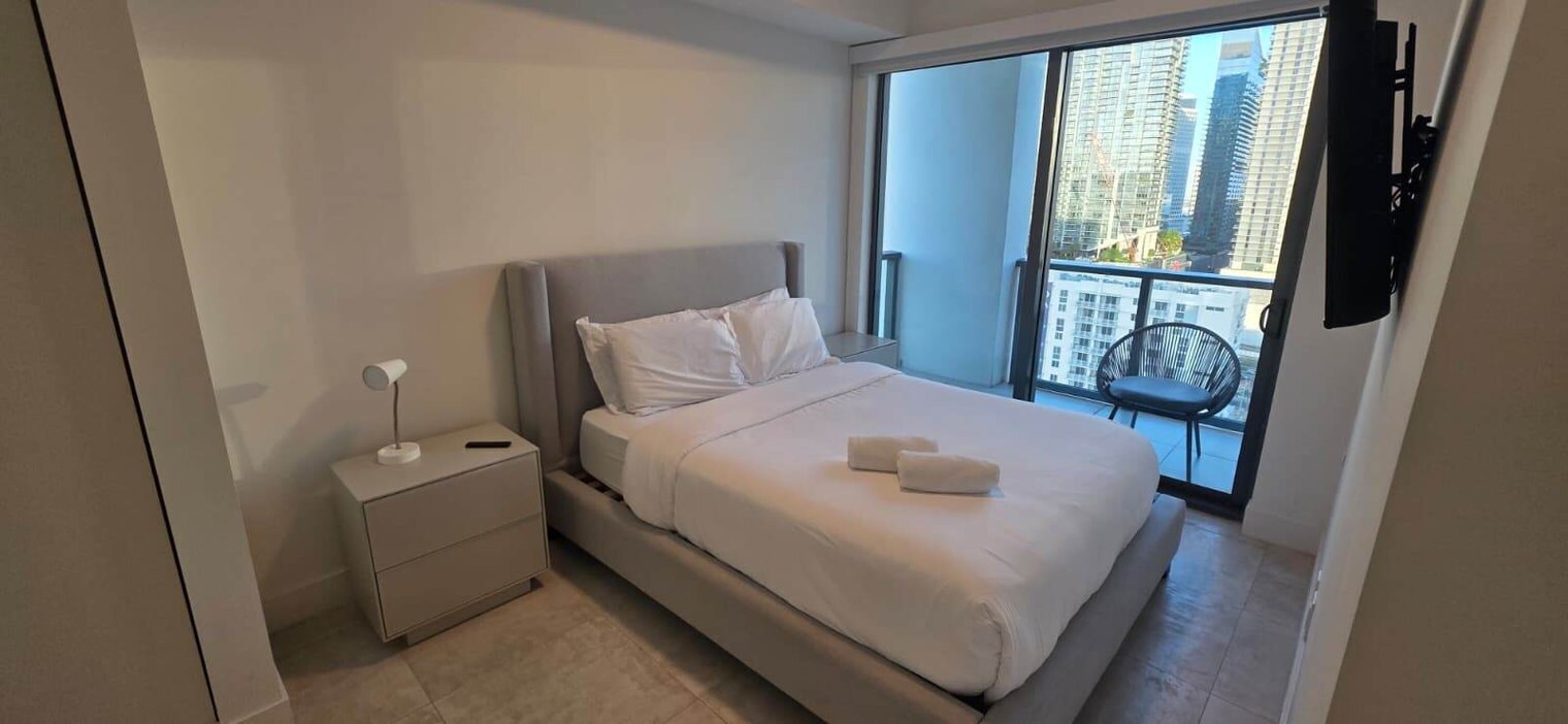 Building Photo - 239 SW 9th St