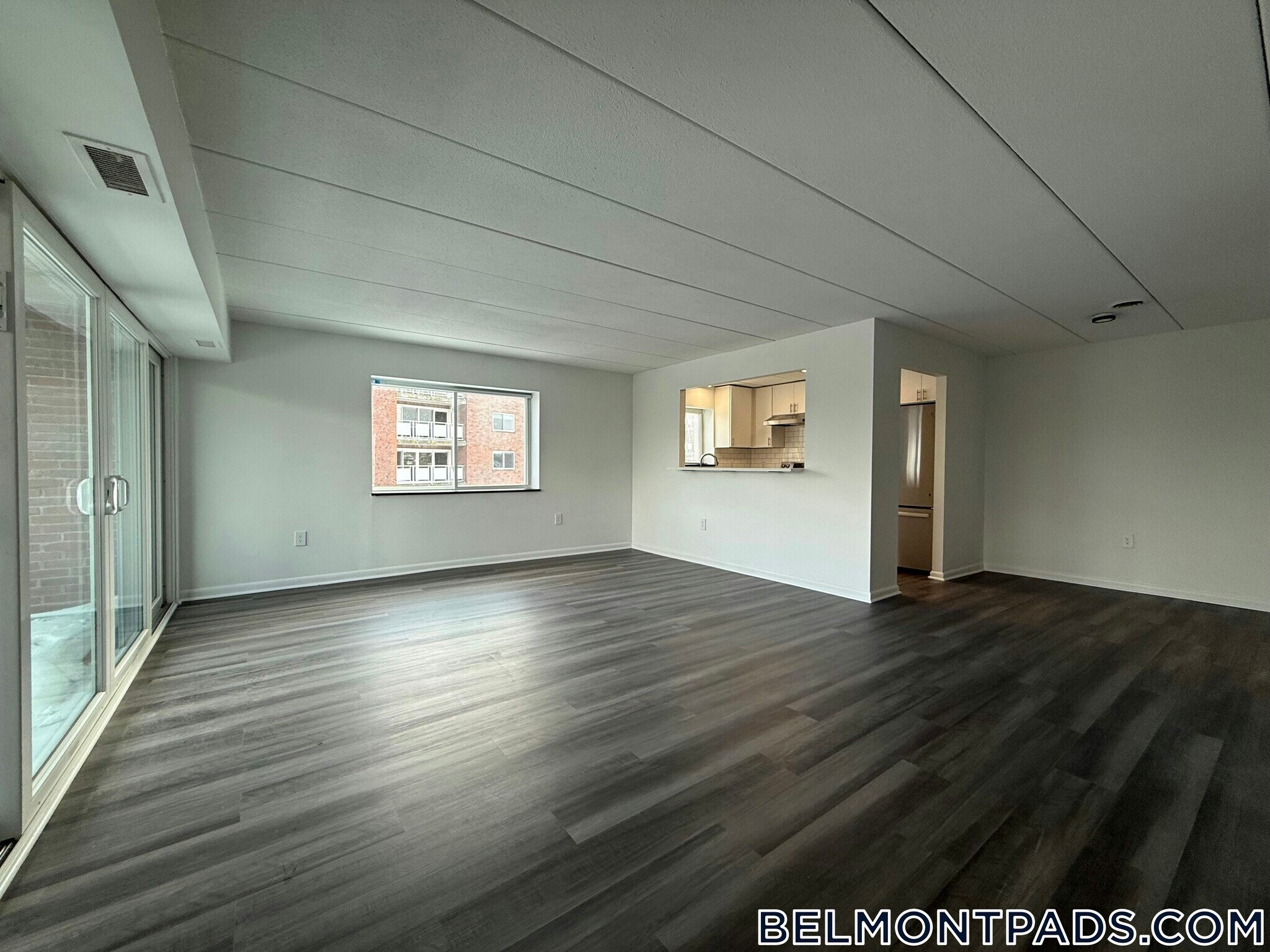 Building Photo - 55 Hill Rd