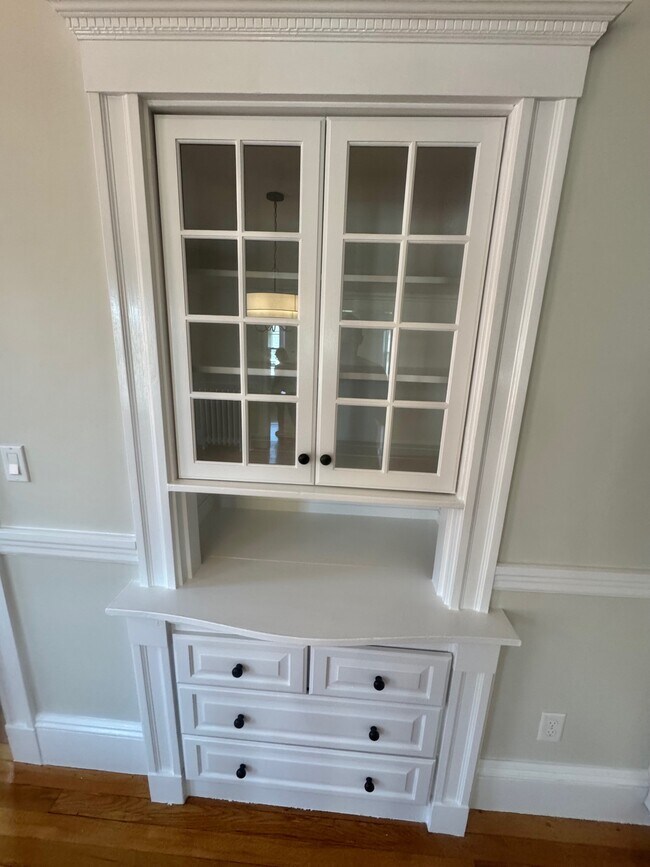 Building Photo - 86 Morrison Ave