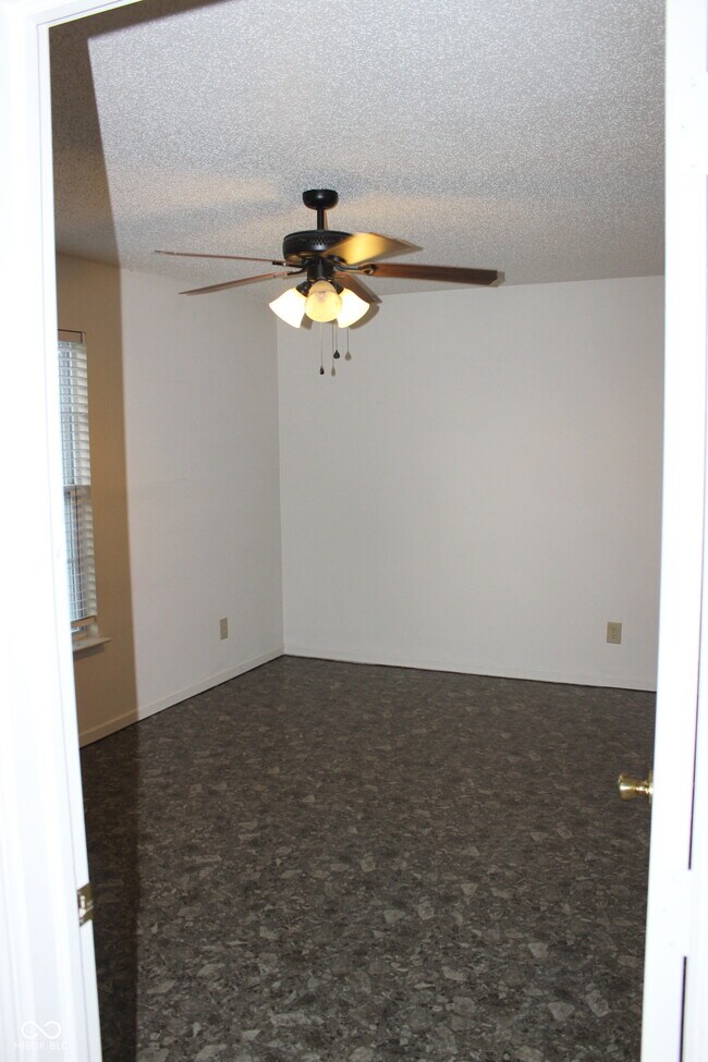 Building Photo - 2992 Sentiment Ln