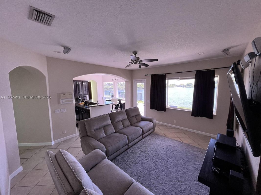 Building Photo - 4800 NW 124th Way