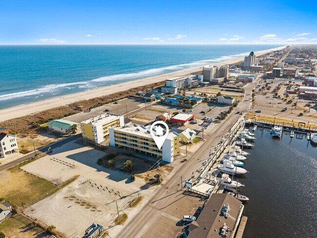 Building Photo - 302 Canal Dr