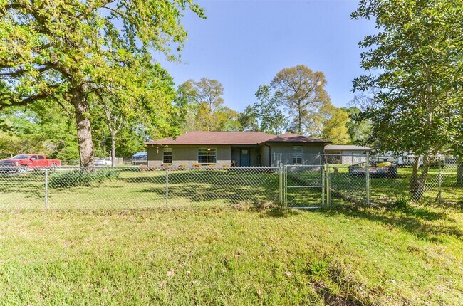 Building Photo - 503 Hortense St