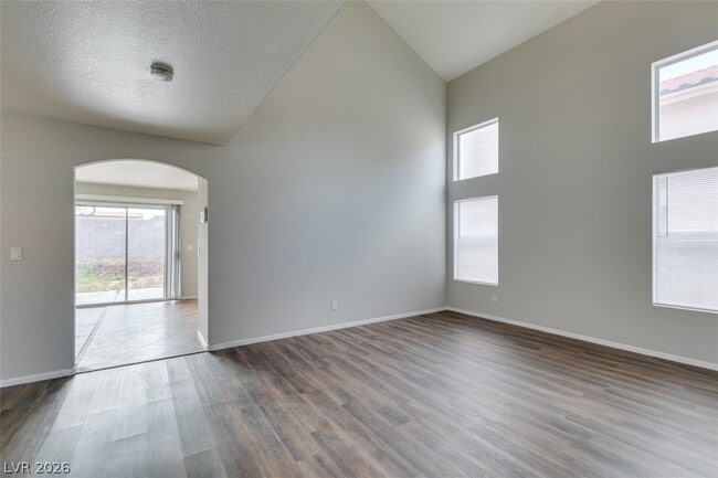 Building Photo - 7809 Calico Flower Ave