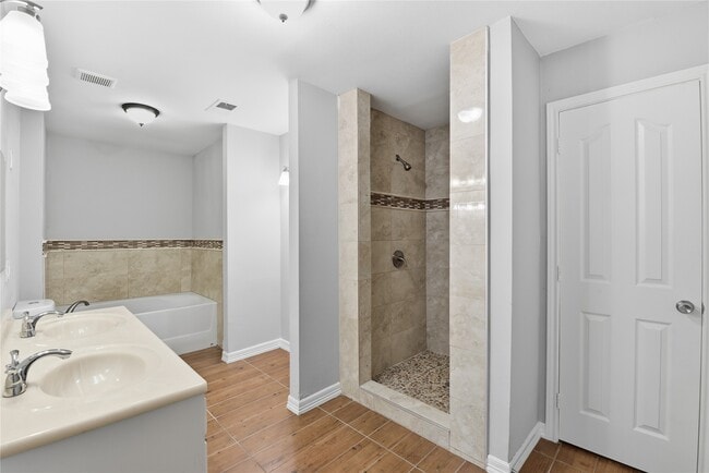 Building Photo - 6203 Gaston