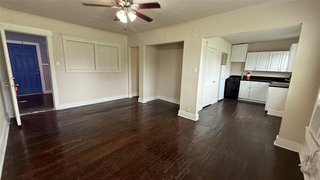 Building Photo - 3508 Mosley Ct