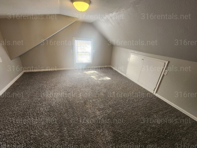 Building Photo - $1,149 - 4 bedroom / 2.5 bathroom - Single Family Home