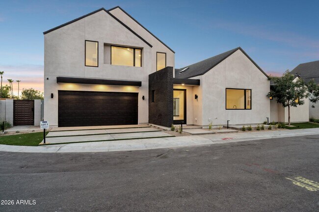 Building Photo - 6306 N 10th Dr