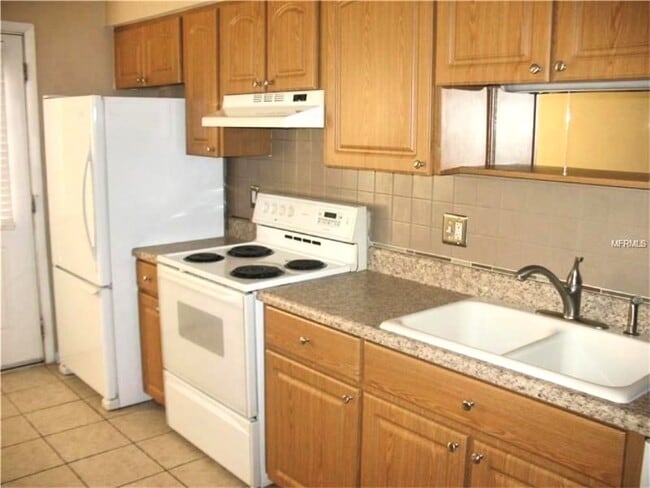 Building Photo - 4519 W La Villa Ln