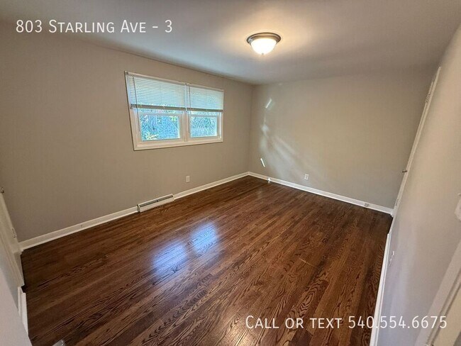 Building Photo - 803 Starling Ave