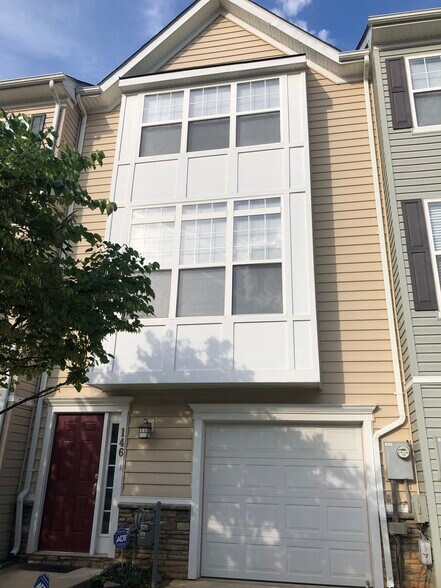 Building Photo - 146 Moore Dr
