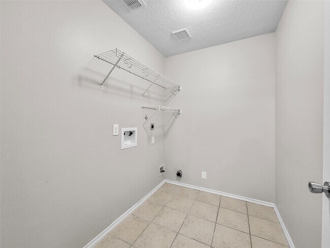 Building Photo - 14954 Sugar Sweet Dr