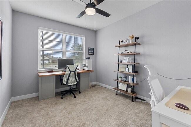 Building Photo - 20061 Torrey Pines Ln