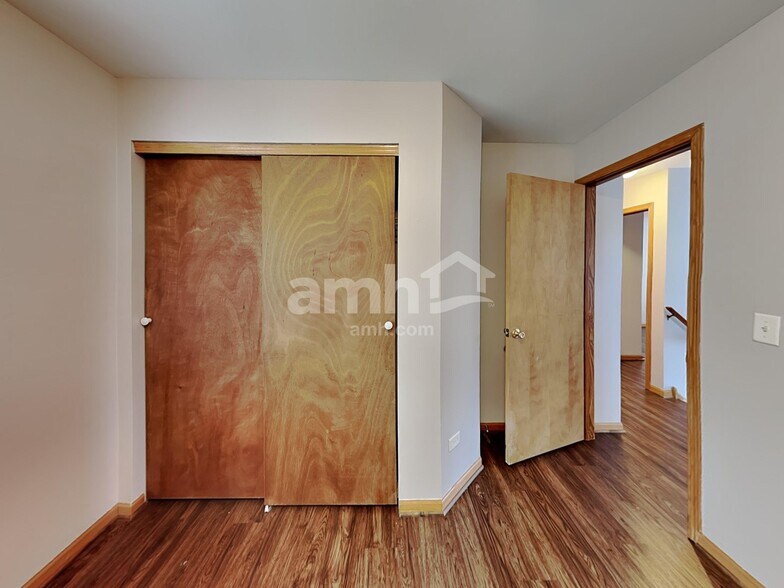 Building Photo - 1907 Westmore Grove Dr