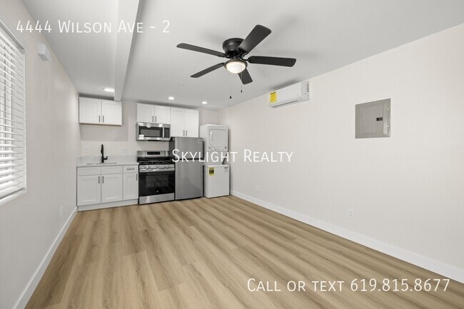 Building Photo - 4444 Wilson Ave