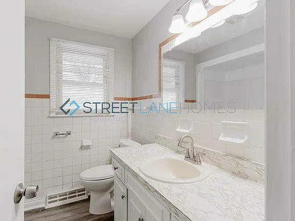 Building Photo - 2608 Marsha Dr