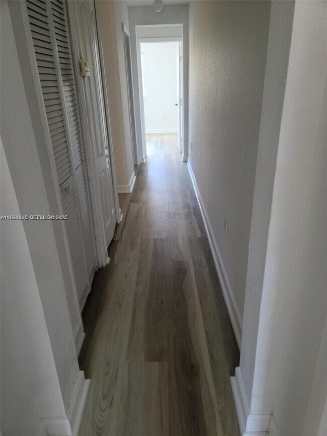 Building Photo - 17650 NW 73rd Ave