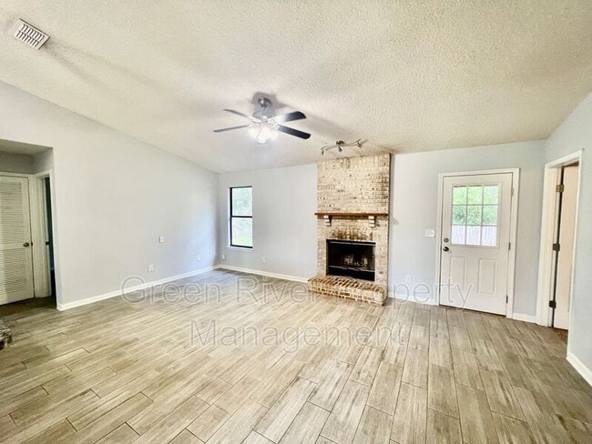 Building Photo - 3248 Dowitcher Ln