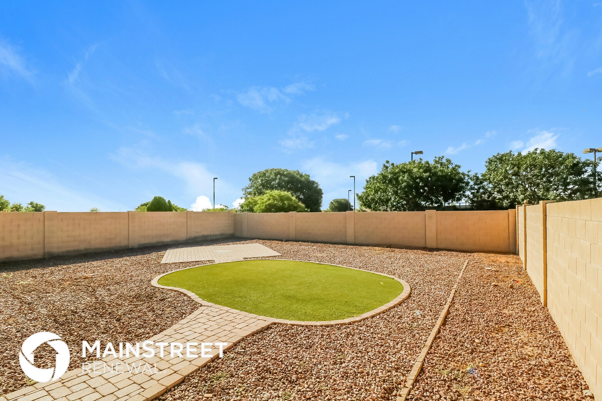 Building Photo - 11761 W Daley Ln