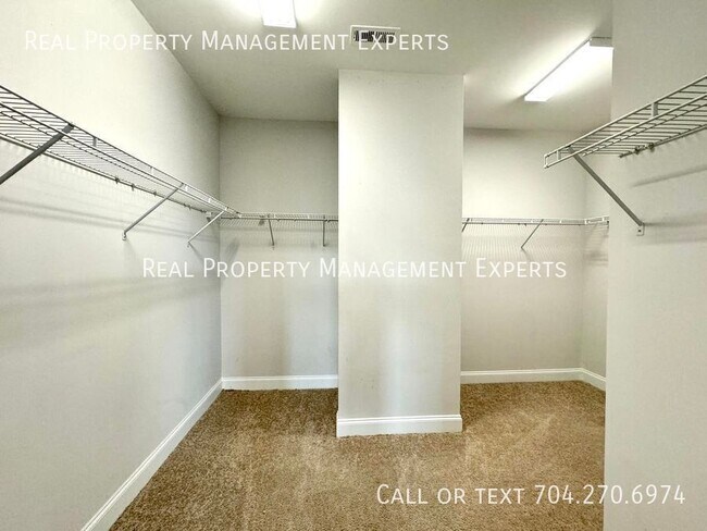 Building Photo - 112 Cramerton Mills Pkwy