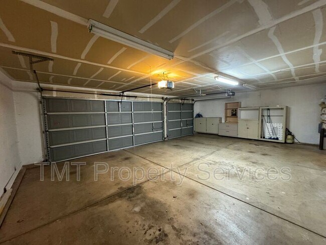 Building Photo - 2144 Gold Hollow Ct