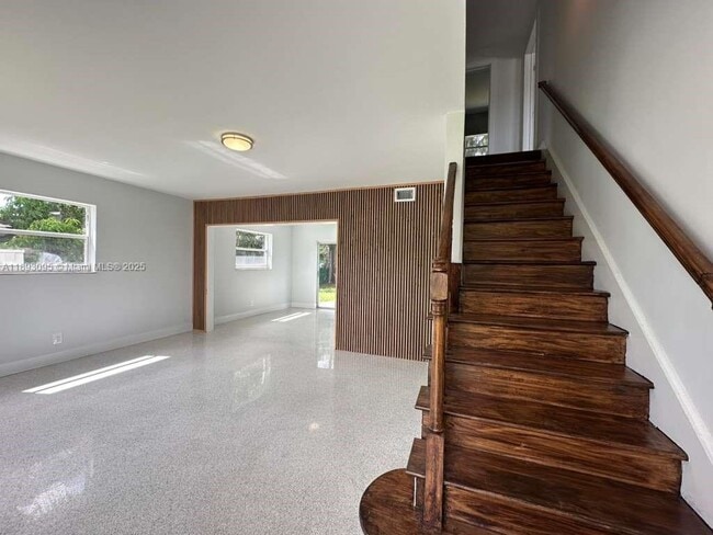 Building Photo - 1189 NW 45th Ave