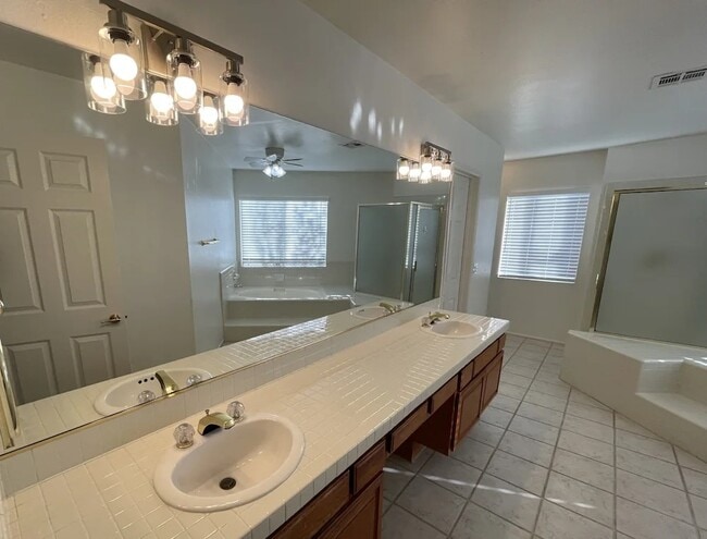 Building Photo - 41232 Crispi Ln