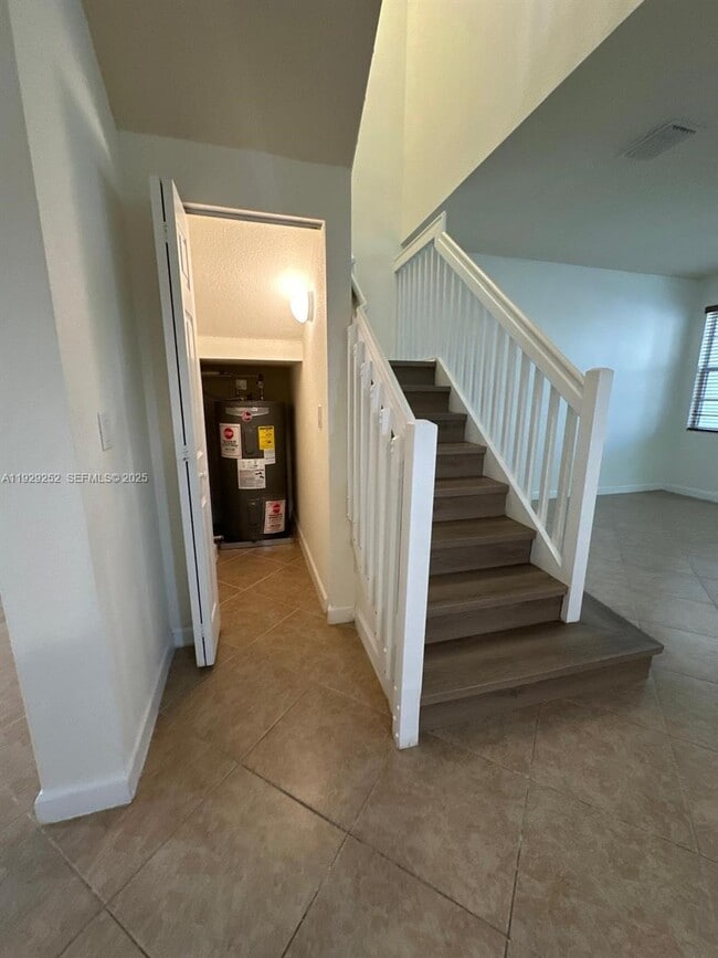 Building Photo - 12444 Emerald Creek Manor