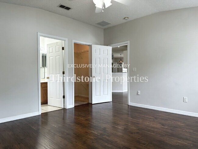 Building Photo - 1051 Moosehead Dr