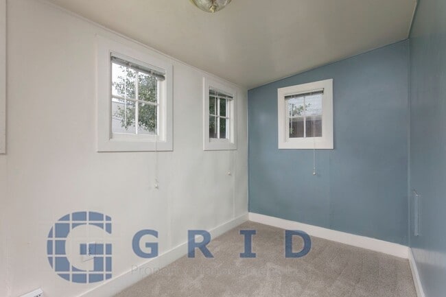 Building Photo - 3929 N Albina Ave