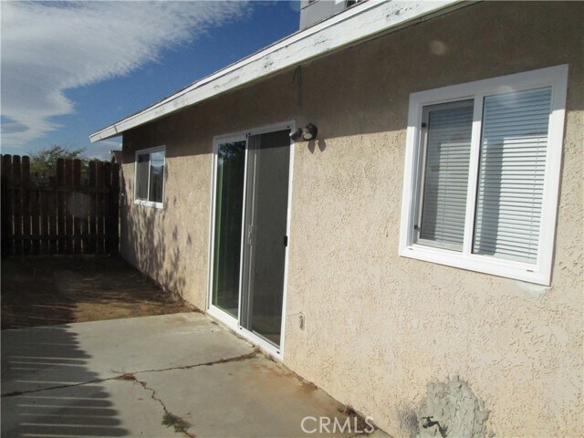 Building Photo - 10674 Kiowa Rd