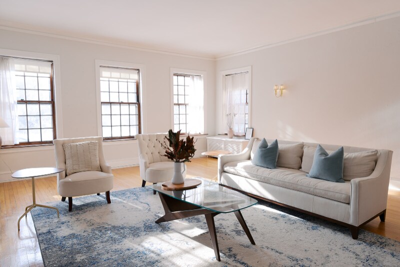 Building Photo - 1029 Hull Terrace