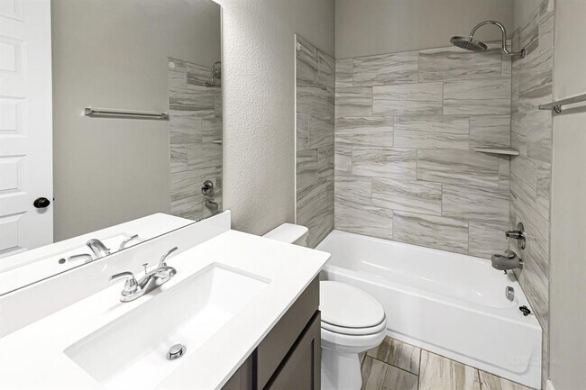 Building Photo - 7327 Camden Crestwood Way
