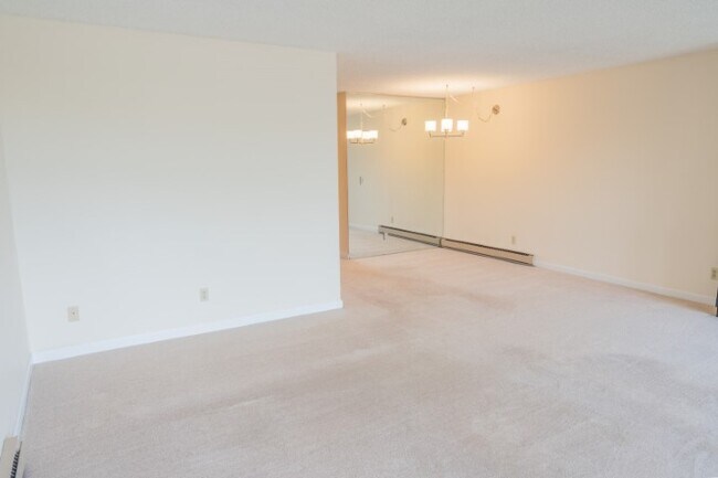 Building Photo - 2929 76th Ave SE