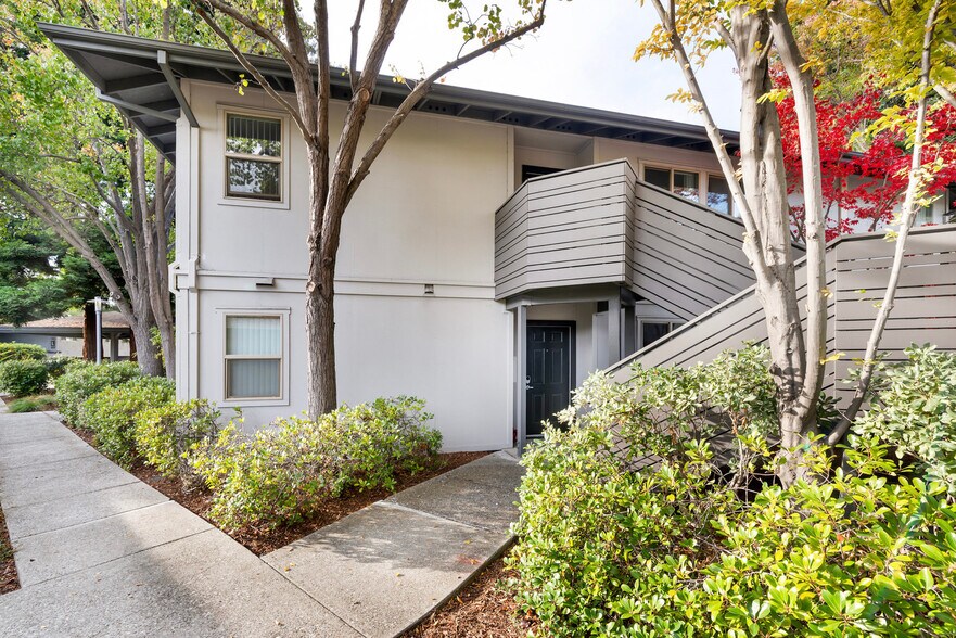 Building Photo - 111 N Rengstorff Ave