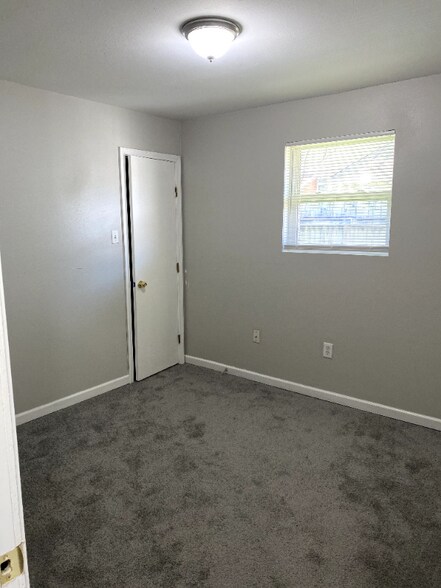 Building Photo - 9020 Titans Dr