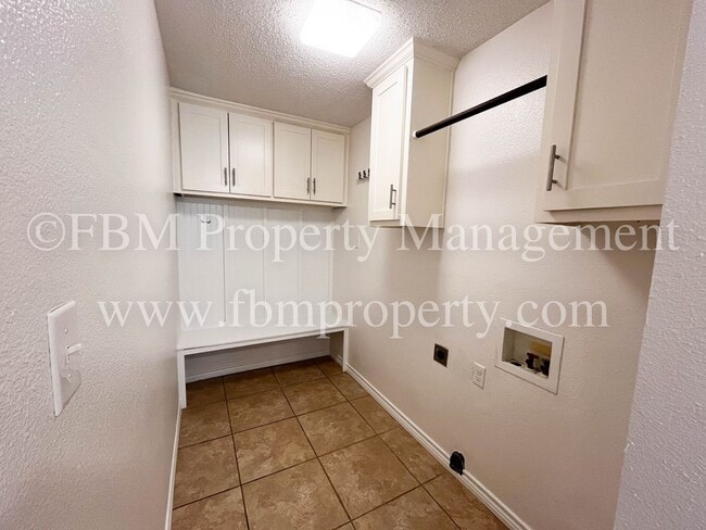 Building Photo - 1408 Nichols St