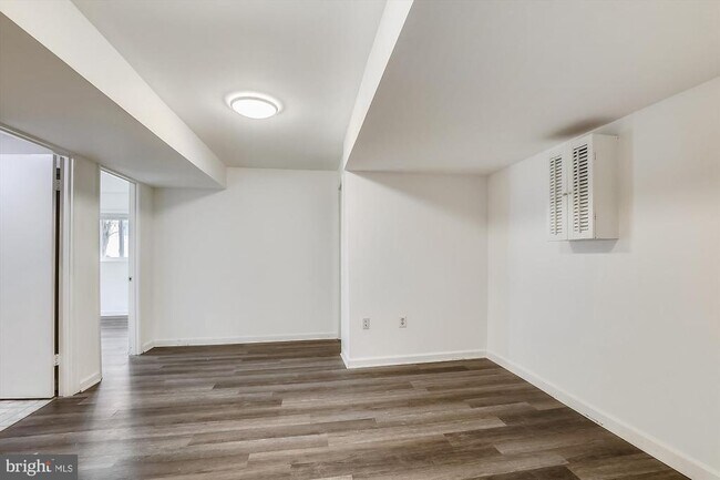 Building Photo - 4503 Traymore St