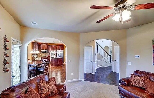 Building Photo - "Spacious 4-Bed Oasis with 2.5 Baths in Charming Simpsonville – 2400 Sq Ft of Comfort Awaits!"