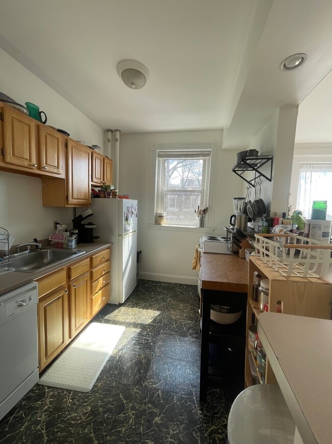 Building Photo - 111 Jersey St